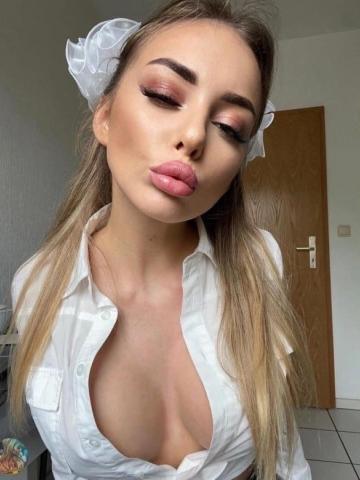 Камилла